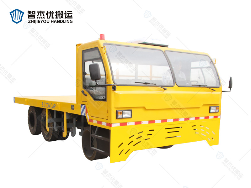 電動(dòng)四輪平板車 載重力強(qiáng)，封閉駕駛