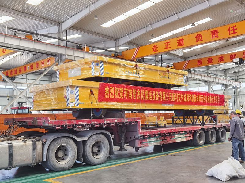 成功交付兩臺(tái)大噸位舵輪升降無(wú)軌車(chē) 再創(chuàng)智能搬運(yùn)新記錄